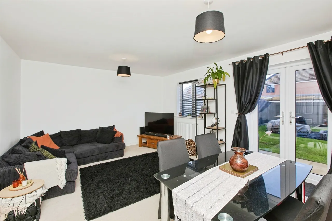 Chatham Drive, Drakelow, DE15, photo 2
