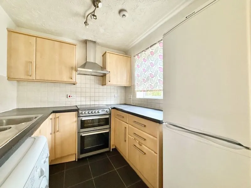 Stubbs Drive, London SE16 3EQ, photo 4