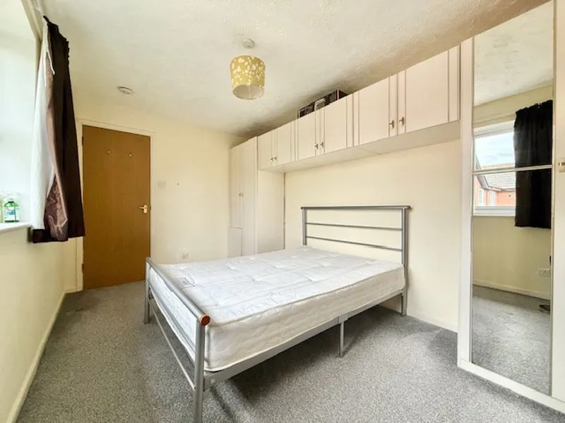Stubbs Drive, London SE16 3EQ, photo 6