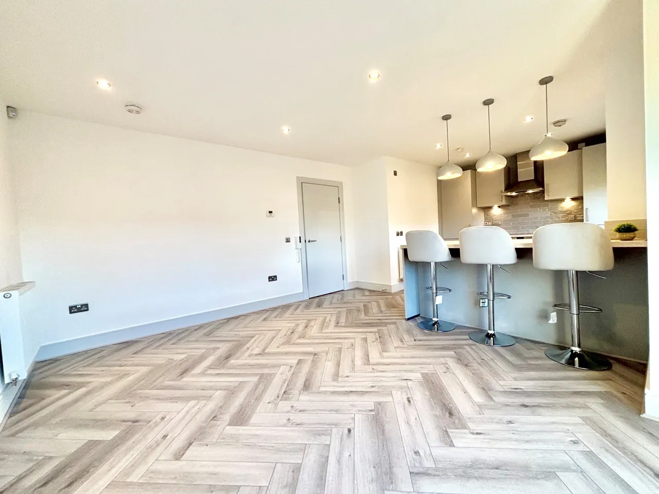 Hawk Avenue, Newton Mearns, G77, photo 4