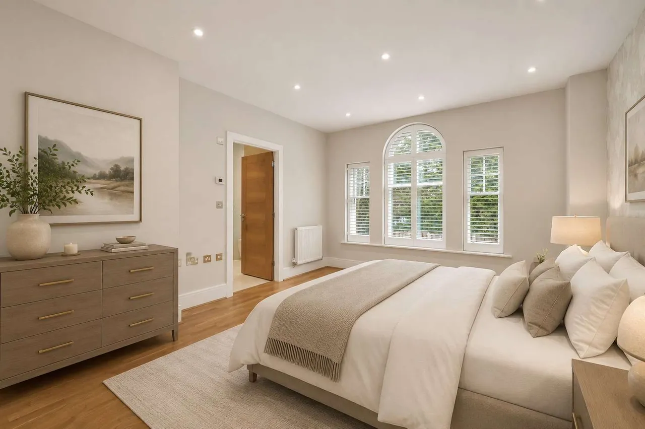 Sycamore Court, Oatlands Chase, Weybridge, Surrey, KT13 9RS, photo 5