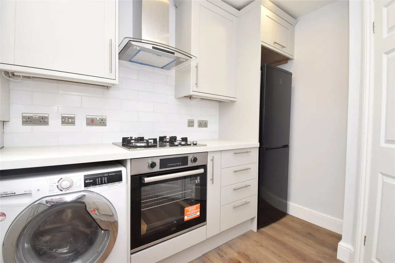 Lytton Road, Barnet, EN5 5BB, photo 2