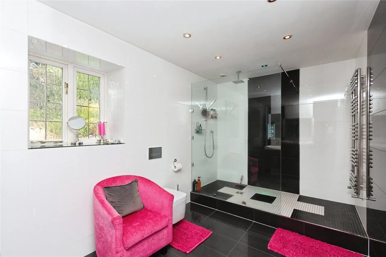 Crawley Wood Close, Camberley, GU15, photo 13