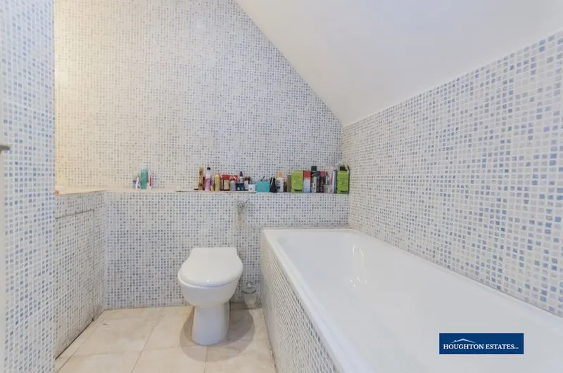 Sutherland Ave, Maida Vale W9 2QR, photo 8