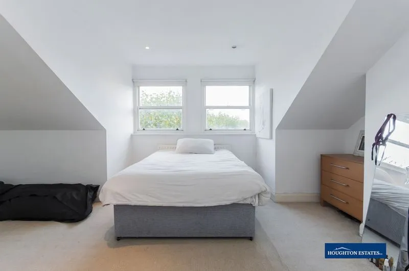 Sutherland Ave, Maida Vale W9 2QR, photo 6