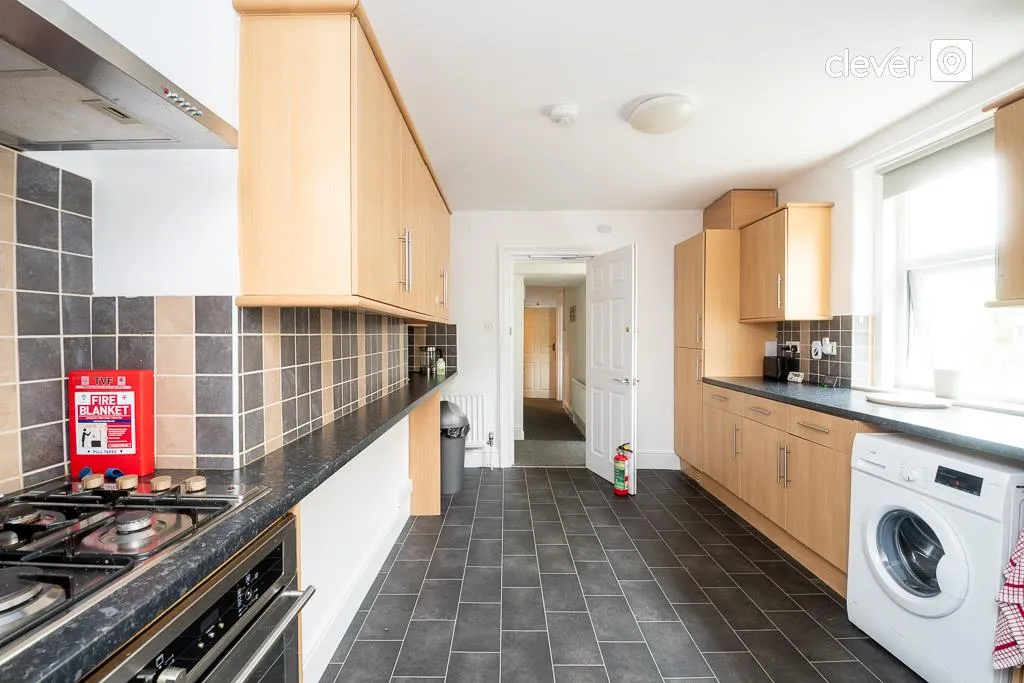Alexandra Road, Mutley, photo 3