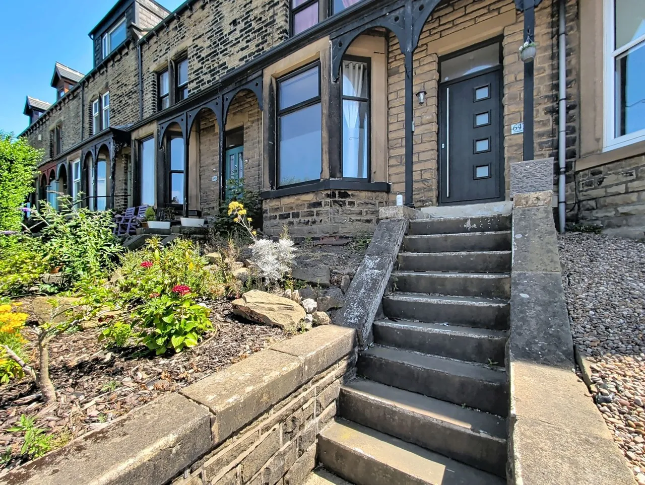 Huddersfield Road, Wyke, BD12, photo 7