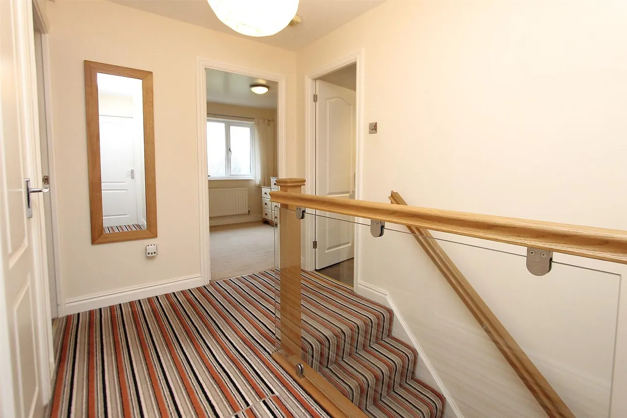 Poplar Crescent, Norton, Stourbridge, photo 12