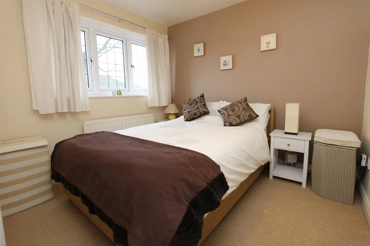 Poplar Crescent, Norton, Stourbridge, photo 15