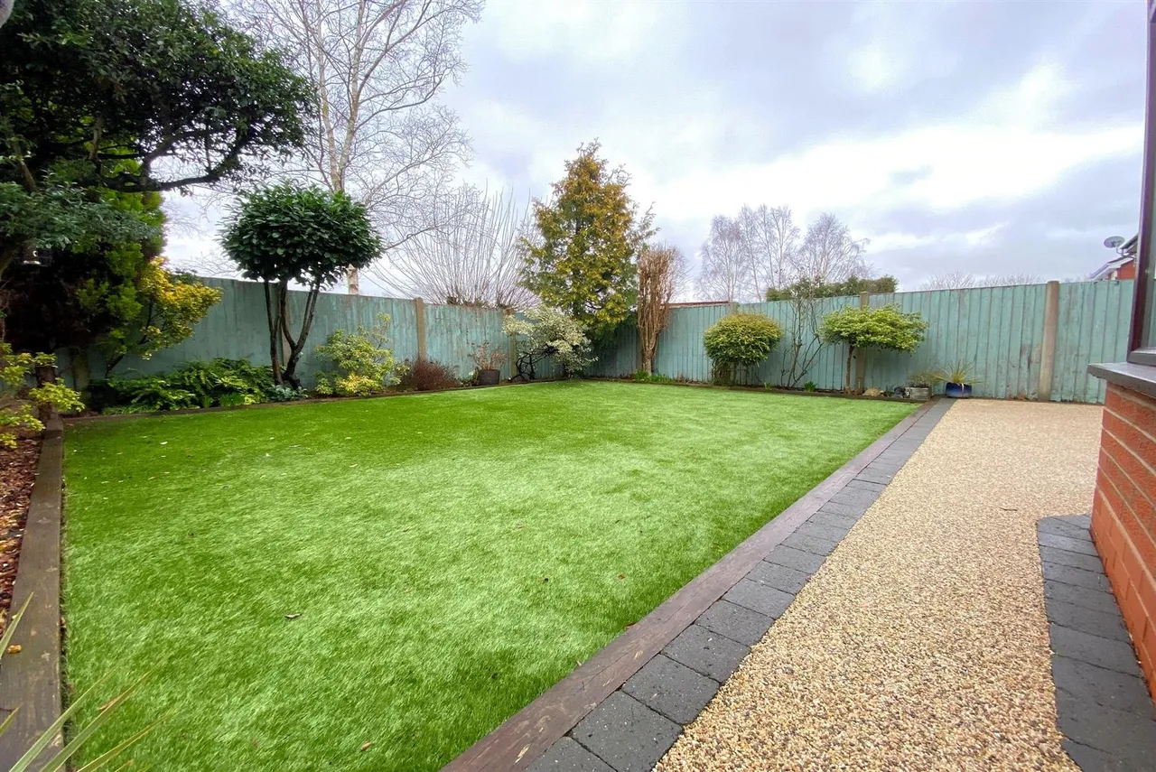 Poplar Crescent, Norton, Stourbridge, photo 19