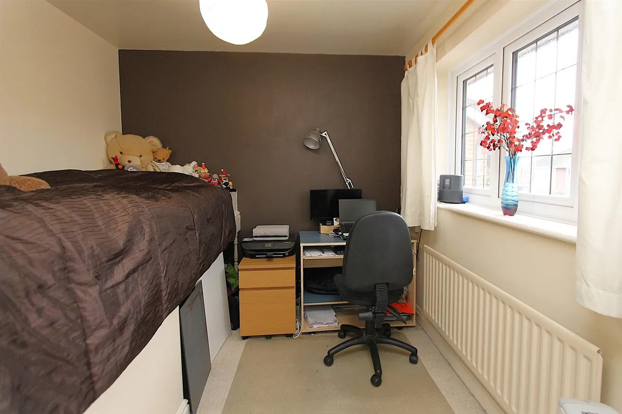 Poplar Crescent, Norton, Stourbridge, photo 17