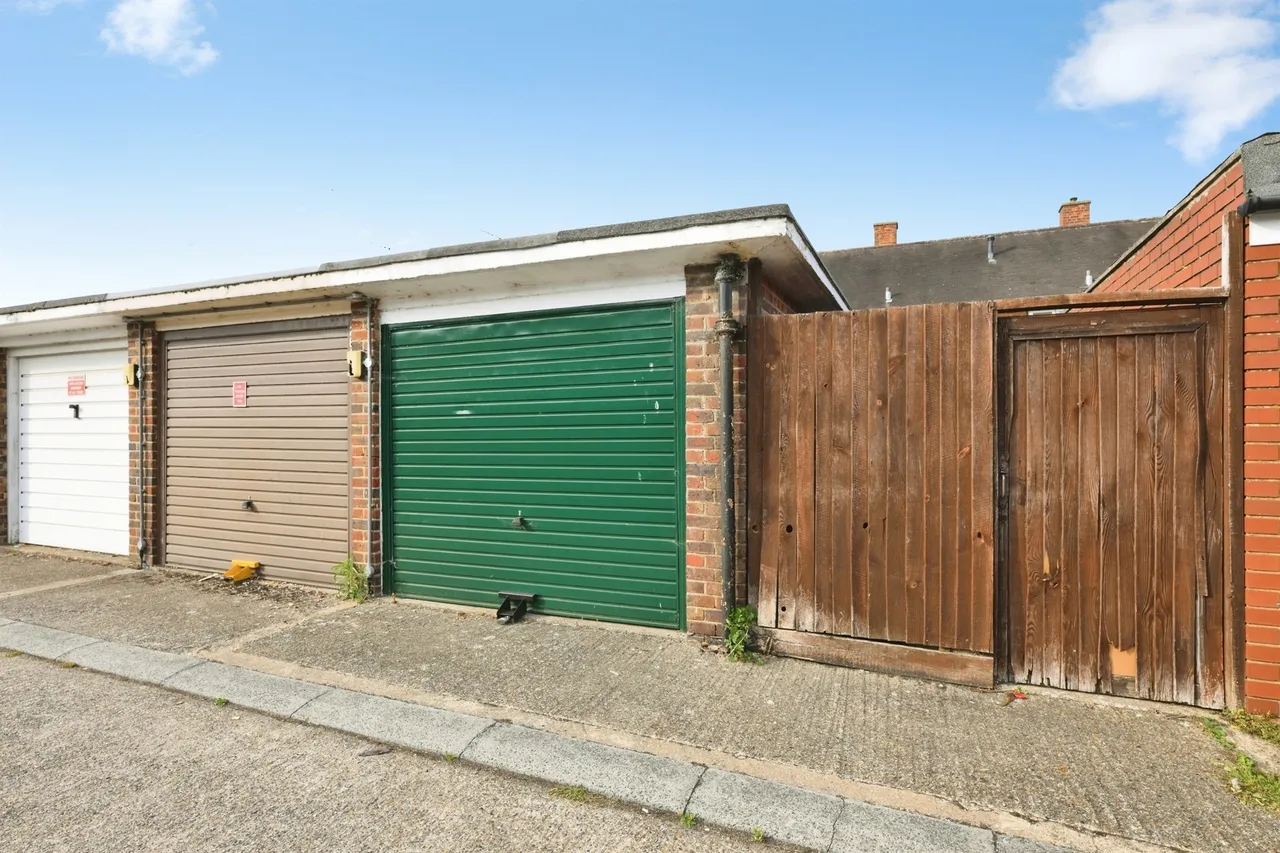 Steward Close, Cheshunt, EN8, photo 19