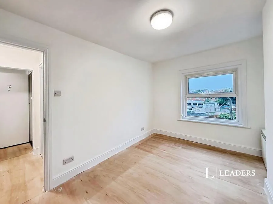 Christchurch Road, Bournemouth, BH1, photo 11