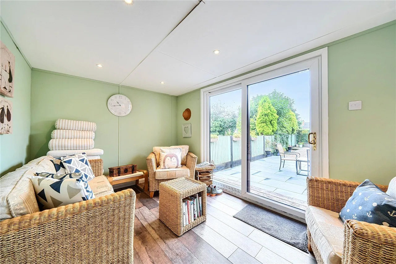 Kinder Way, Middleton, M24, photo 11