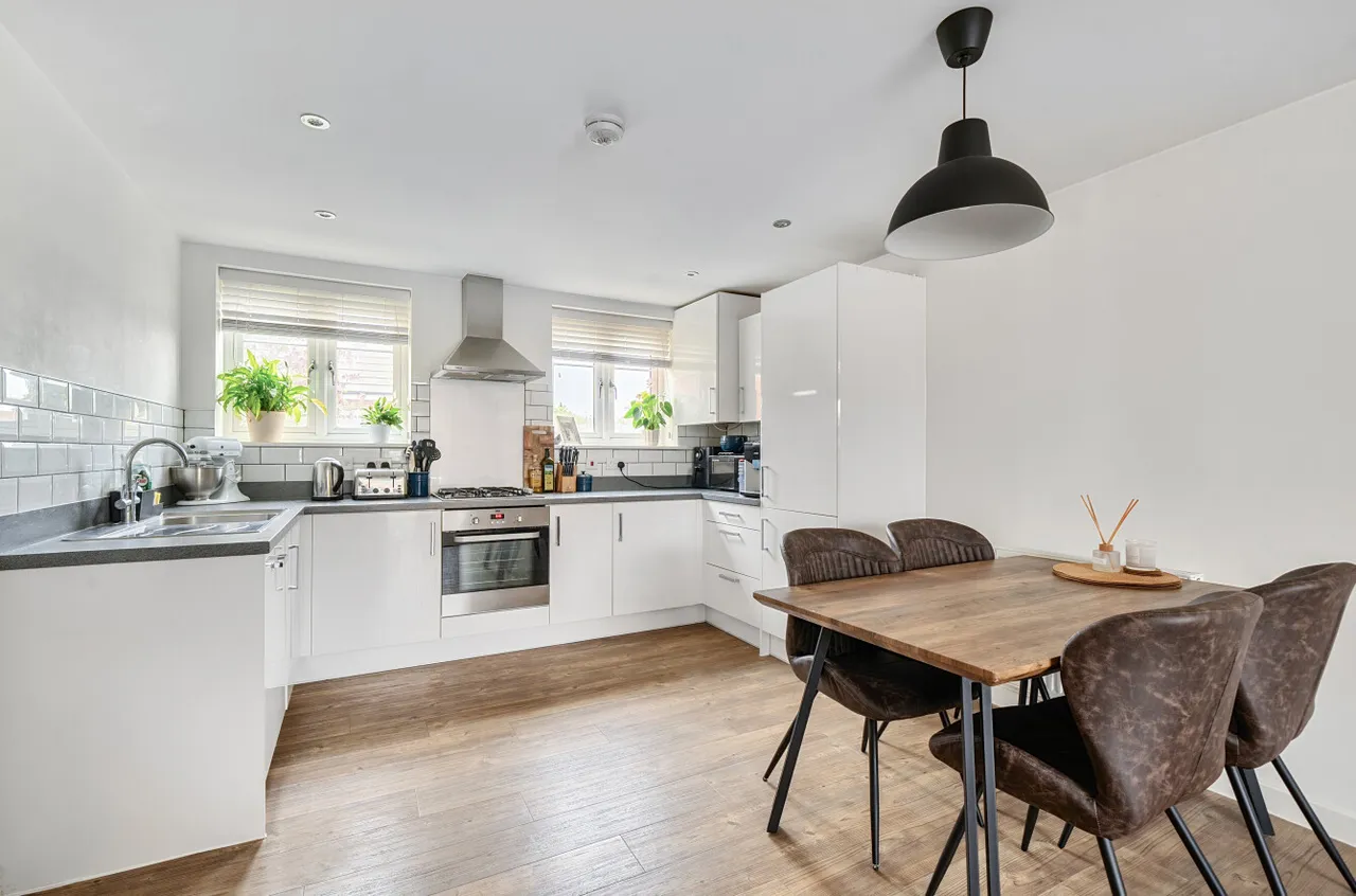 Ifould Crescent, Wokingham, Berkshire, RG40 1LB, photo 6