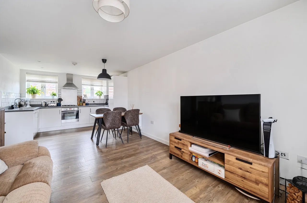 Ifould Crescent, Wokingham, Berkshire, RG40 1LB, photo 7