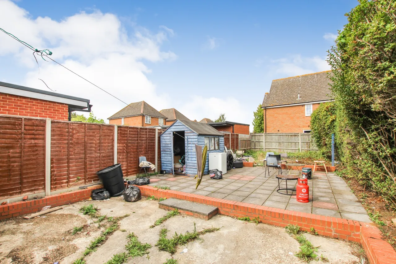 Pinkwell Avenue, Hayes, UB3, photo 4