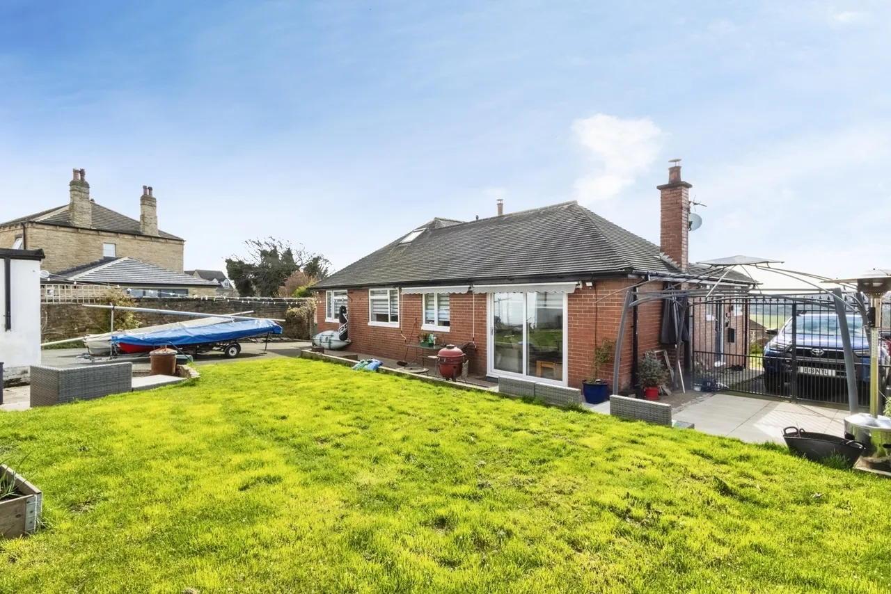Soothill Lane, Soothill, Batley, West Yorkshire, WF17, photo 5