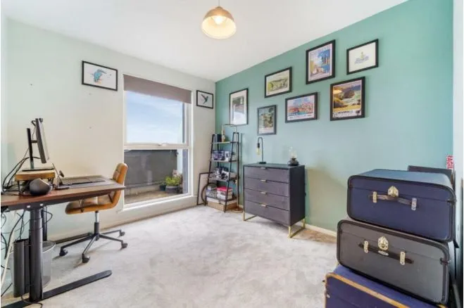 Selbourne Avenue, Hounslow, TW3, photo 10