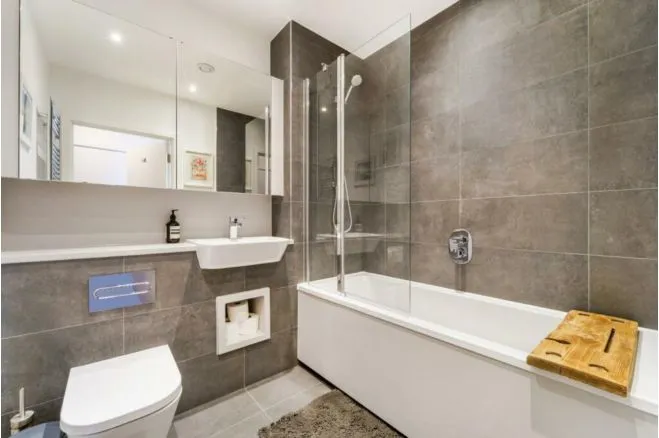 Selbourne Avenue, Hounslow, TW3, photo 11