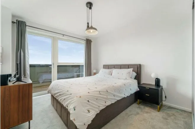 Selbourne Avenue, Hounslow, TW3, photo 7