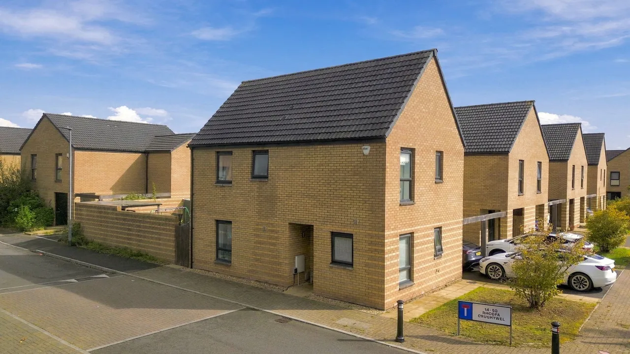 4 bed house for sale, Rhodfa Crughywel, St. Mellons, CF3