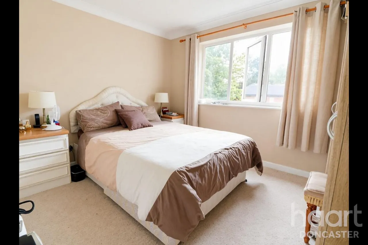 Boswell Road, Bessacarr, DN4, photo 8