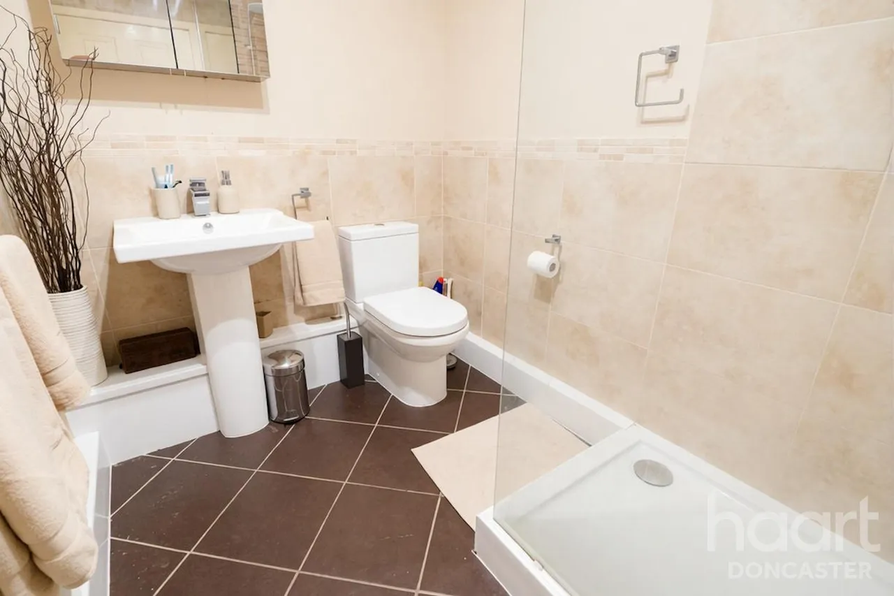 Boswell Road, Bessacarr, DN4, photo 11