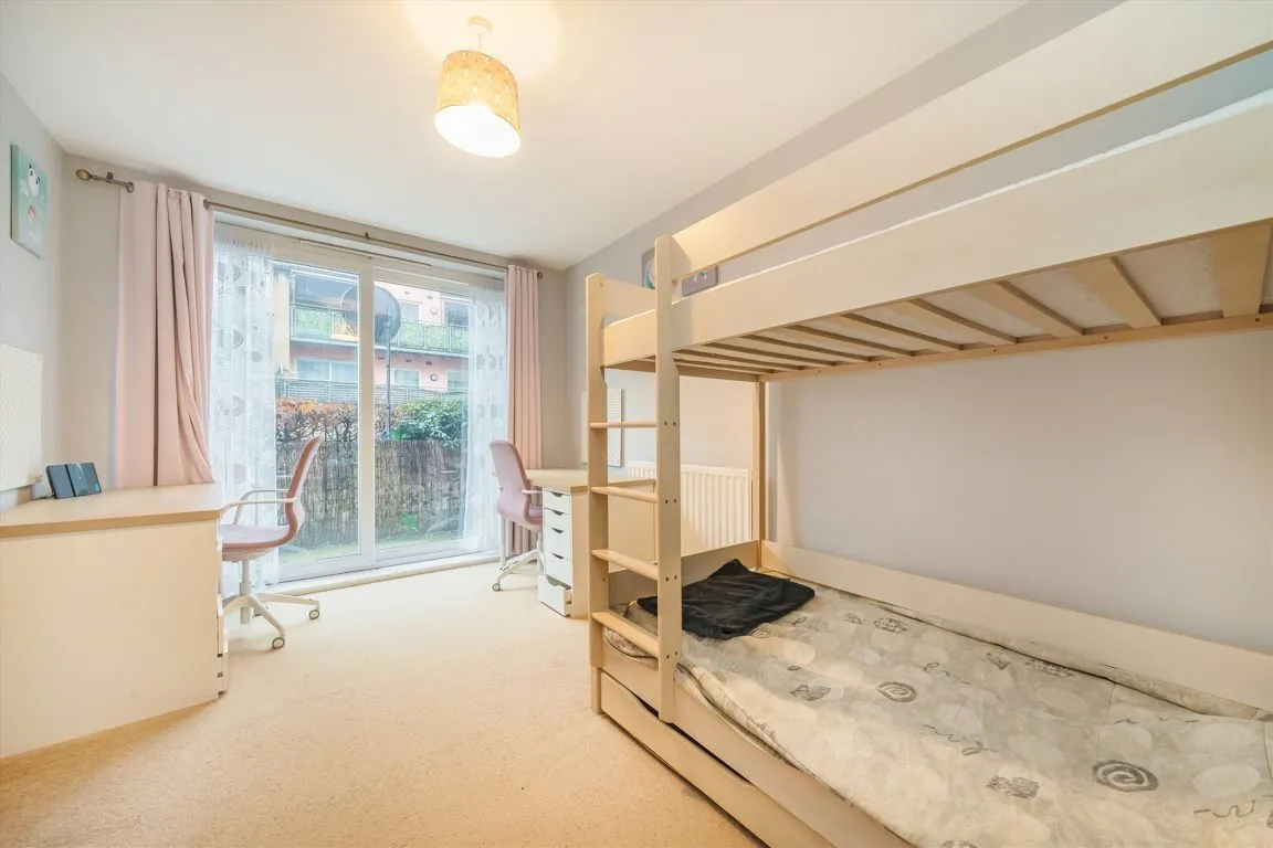 Wooldridge Close, TW14, photo 5