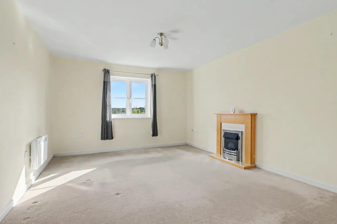 Lily Drive, Stoke-On-Trent, ST6, photo 2