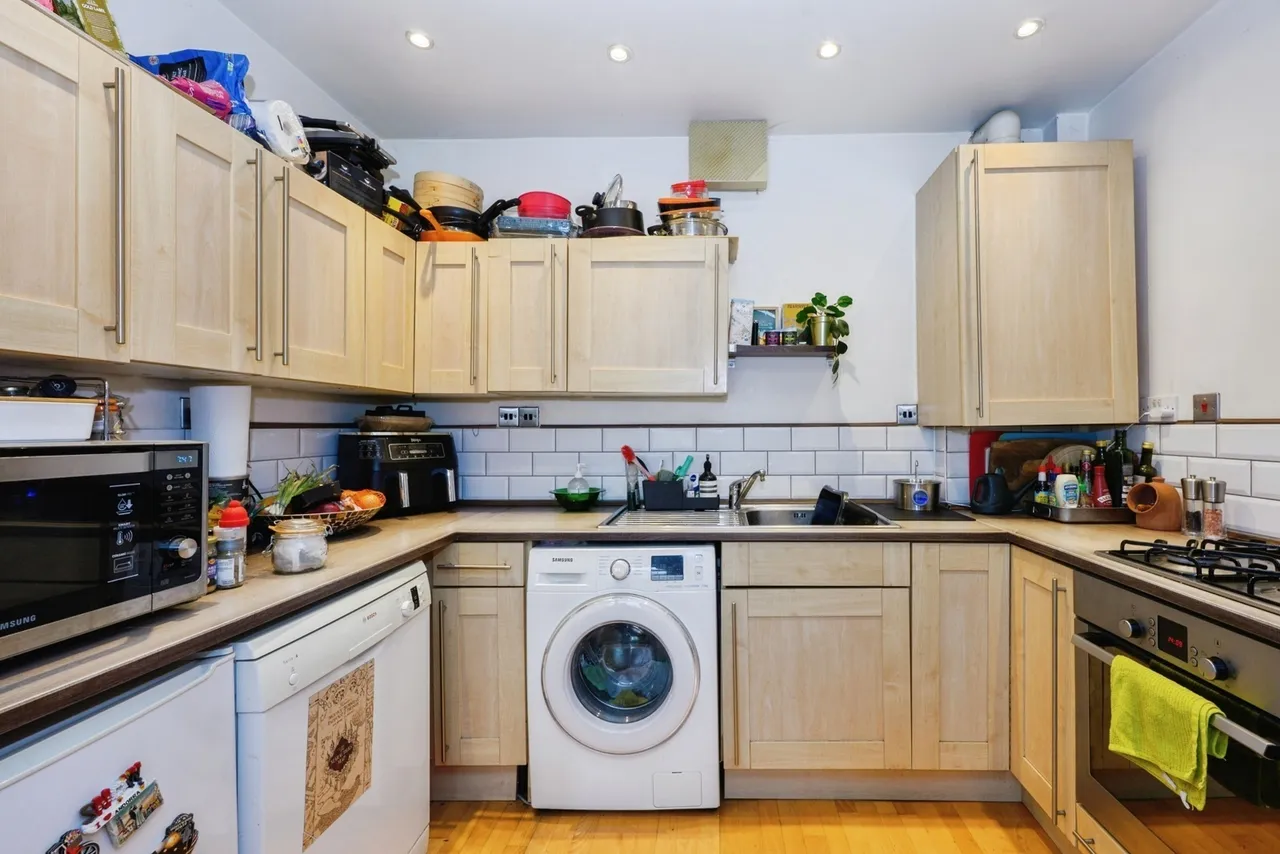 Brighton Road, Purley, CR8, photo 4