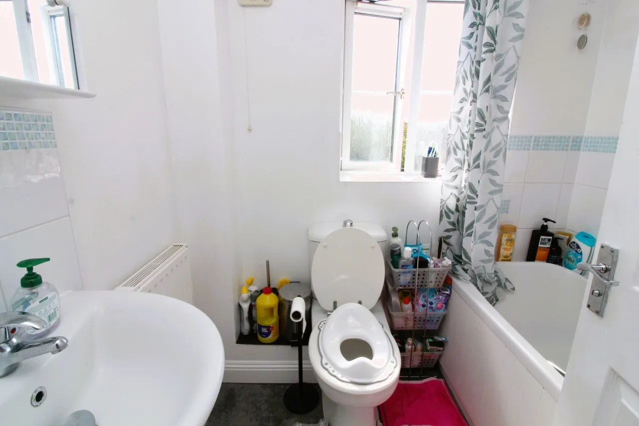 Reedmoor Gardens, Bridgwater, TA6, photo 17
