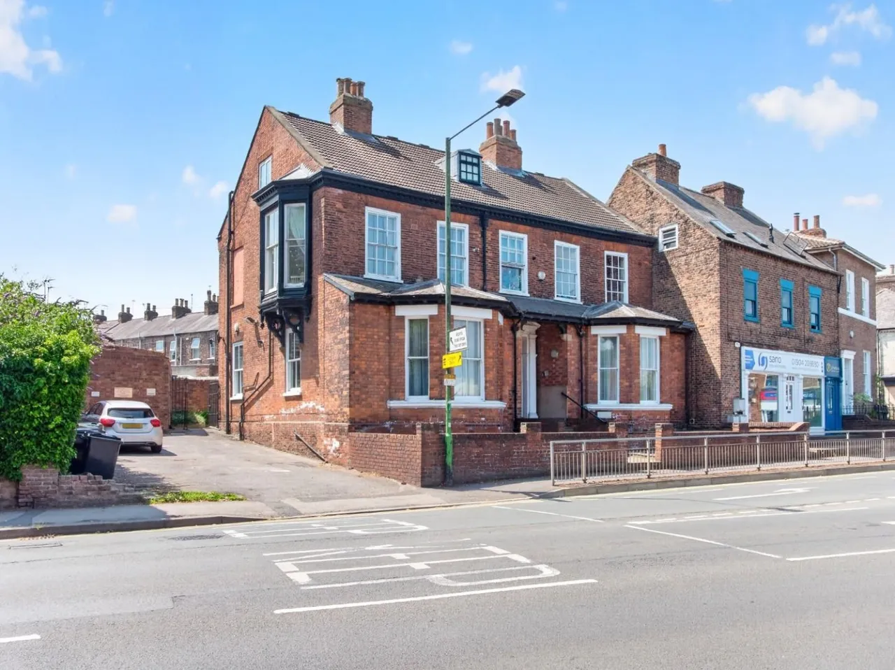 2 bed flat for sale, Holgate Road, York, YO24