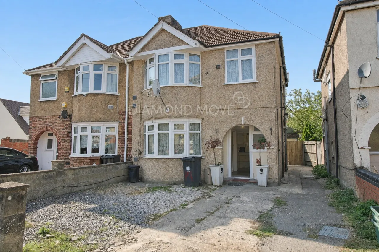 Cambridge Close, Hounslow, TW4 7BG, photo 2