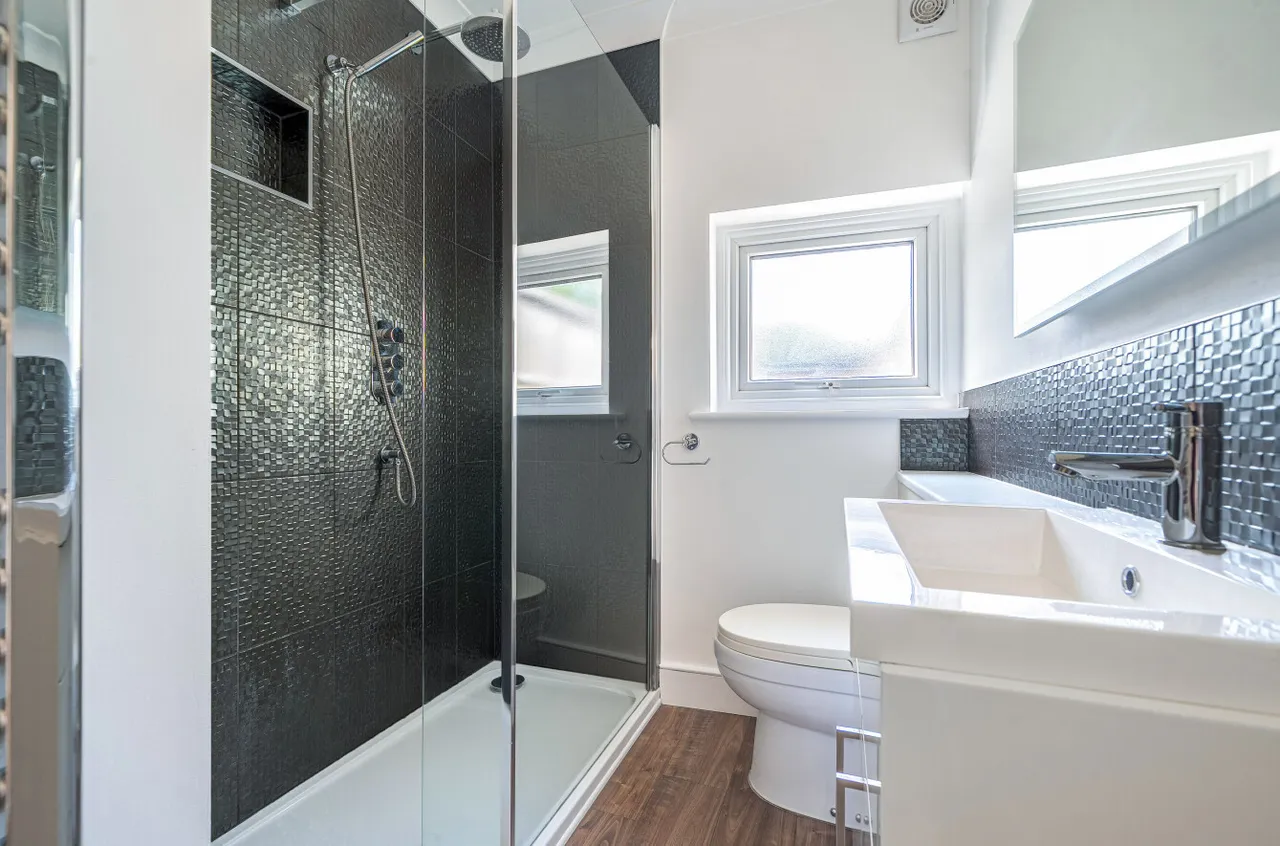 Westcourt Road, Worthing, BN14, photo 8