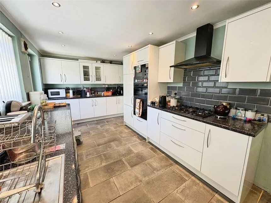 Epsom Close, Bedworth, Warwickshire, CV12, photo 4