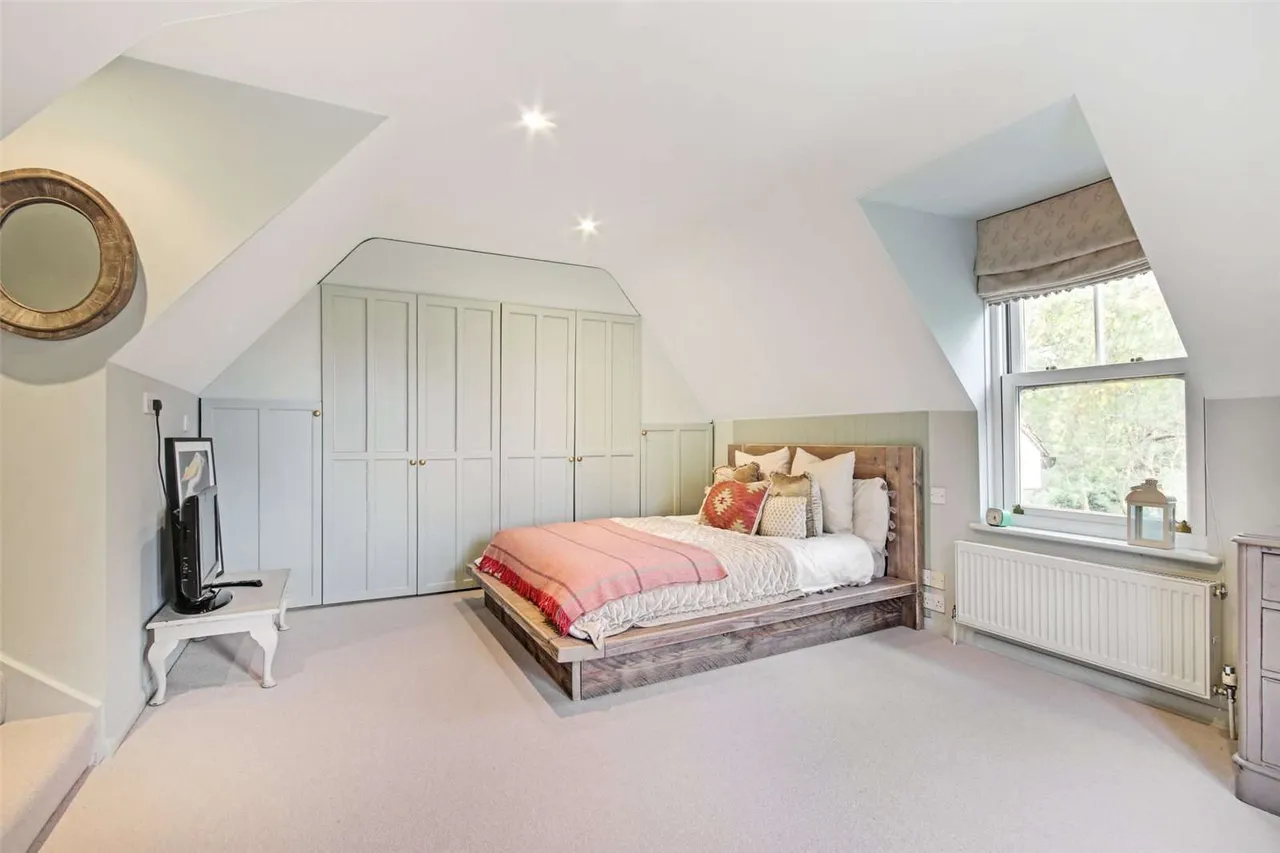 Main Road, Crockham Hill, Edenbridge, Kent, TN8 6SR, photo 8