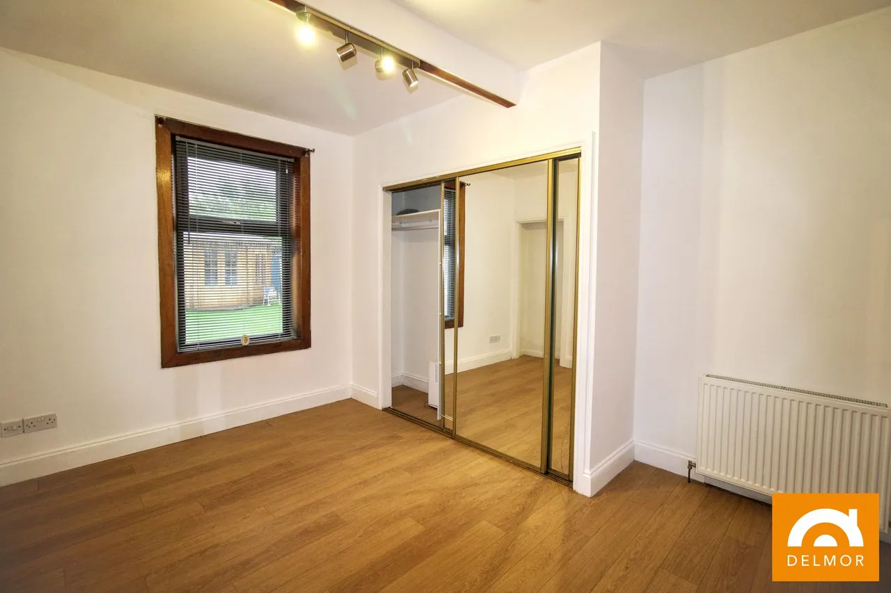 Mackie Avenue, Leven, KY8, photo 11