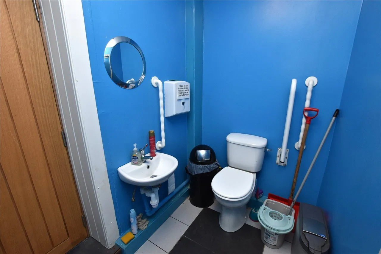 New Works Road, Low Moor, BD12, photo 5