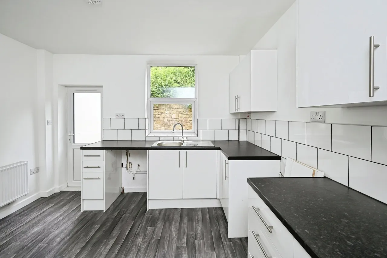 Leeming Lane South, Mansfield Woodhouse, Mansfield, Nottinghamshire, NG19, photo 2