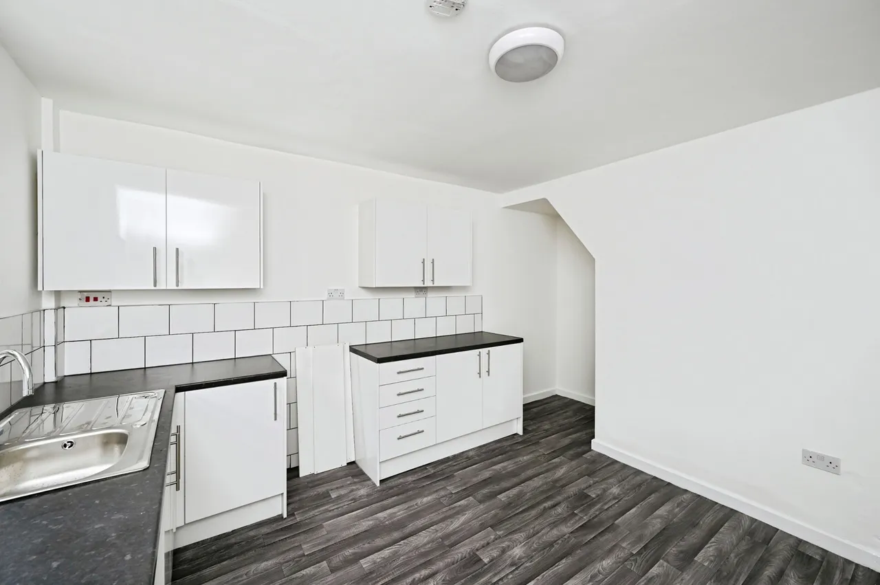 Leeming Lane South, Mansfield Woodhouse, Mansfield, Nottinghamshire, NG19, photo 6