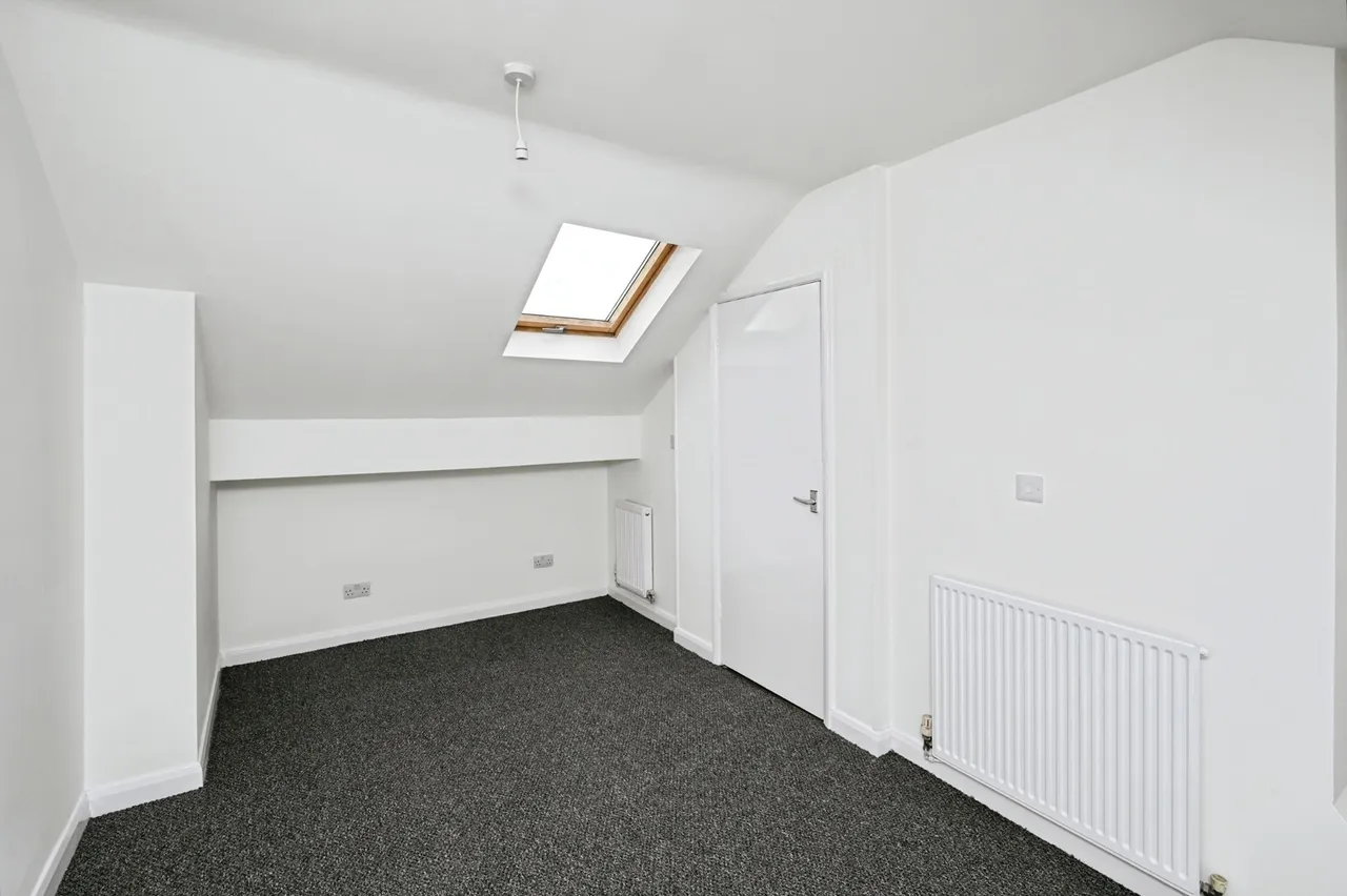 Leeming Lane South, Mansfield Woodhouse, Mansfield, Nottinghamshire, NG19, photo 9