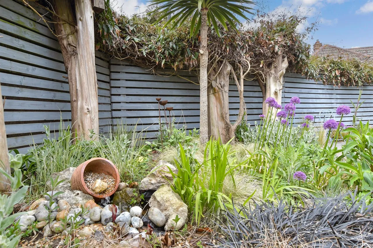 Dymchurch Road, St. Mary's Bay, TN29, photo 6