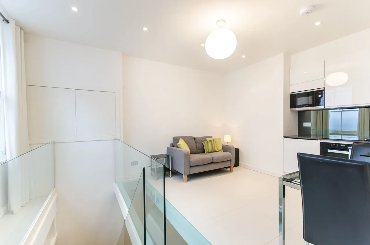 1 bed flat for sale — 34a Redfield Lane, London
