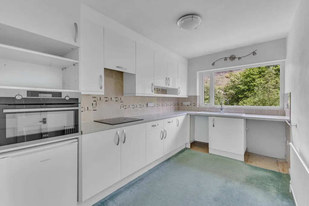 Rochdale Road Walsden, Todmorden OL14 6TY, photo 3