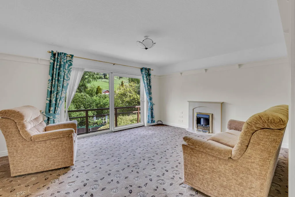 Rochdale Road Walsden, Todmorden OL14 6TY, photo 2