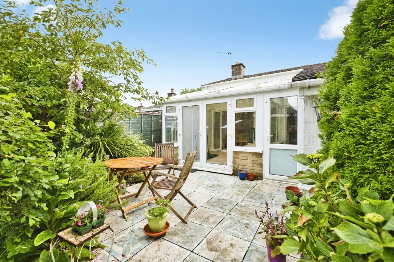 Wesley Close, Wanstrow, BA4, photo 3