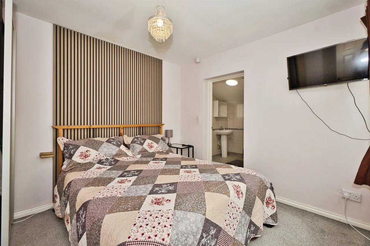 Wesley Close, Wanstrow, BA4, photo 8