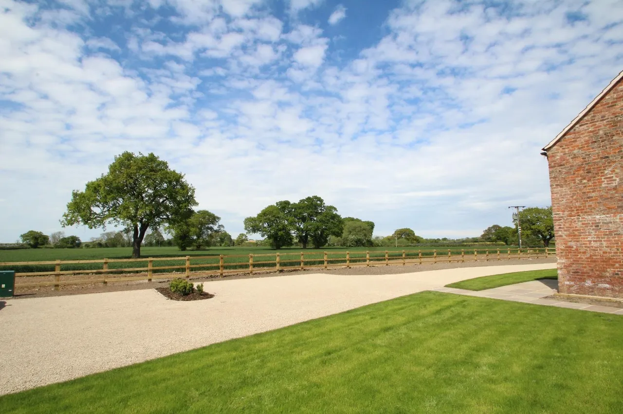 Catterton, Tadcaster, LS24, photo 10