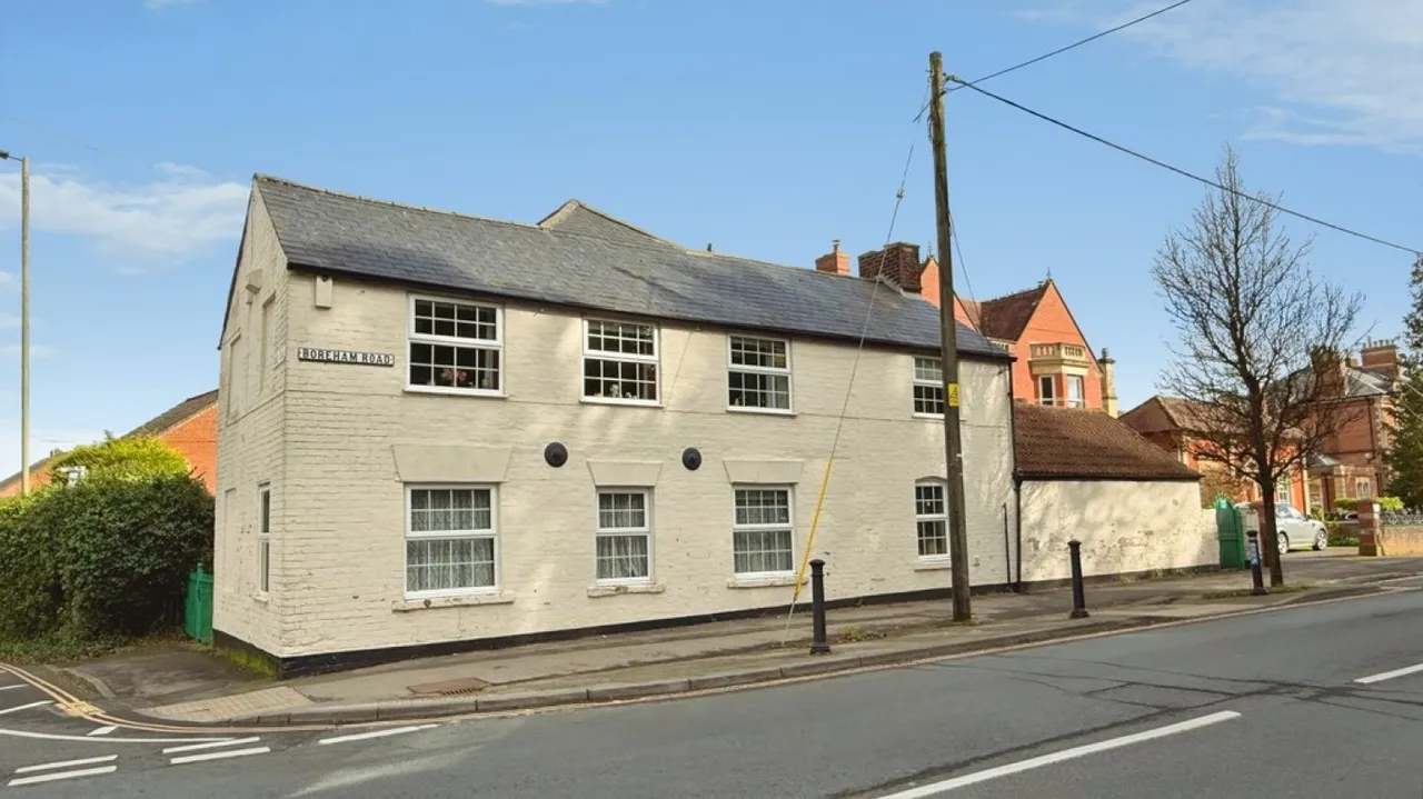 Boreham Road, Warminster, photo 2